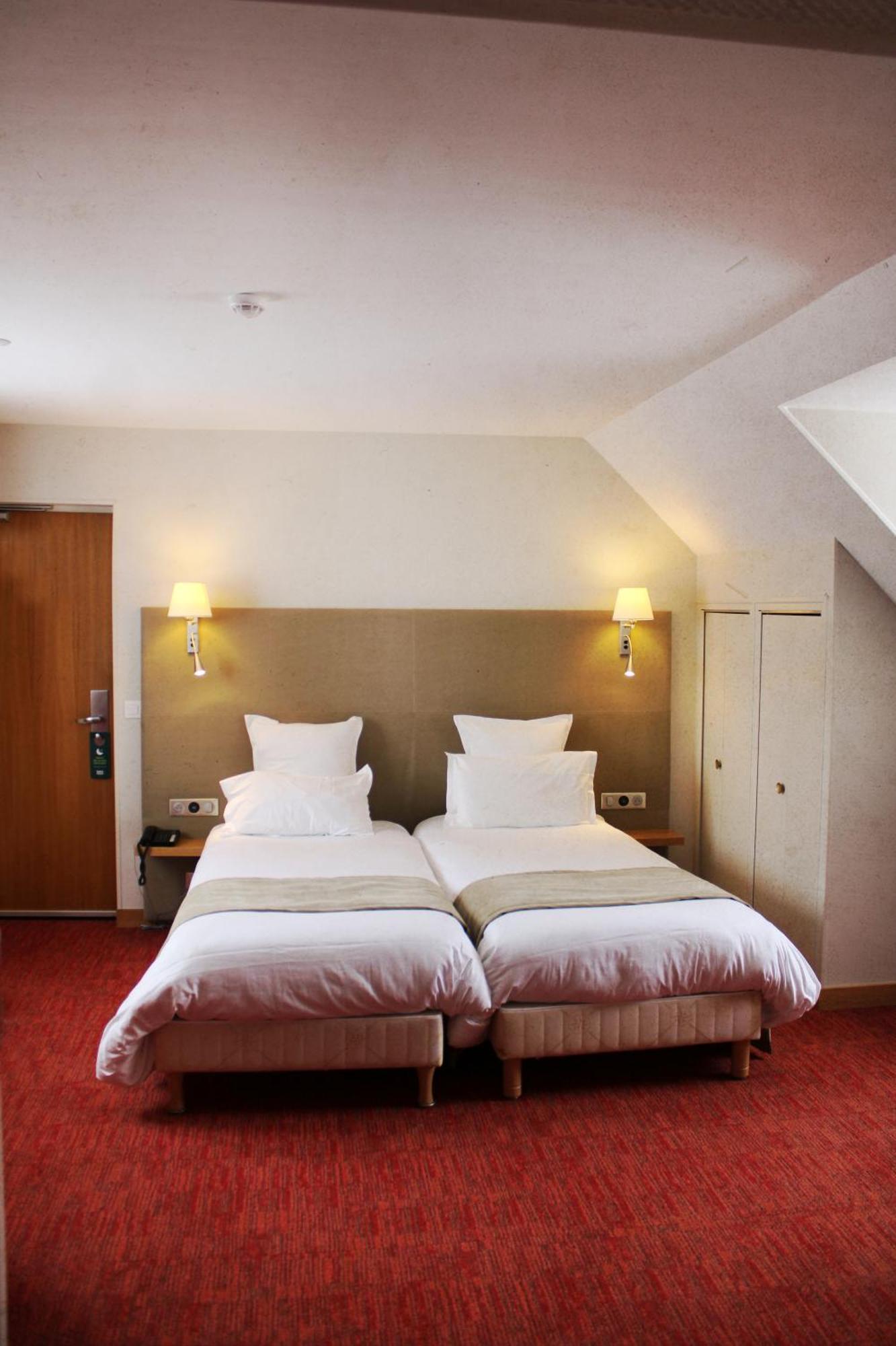 Auberge Du Lac, Sure Hotel Collection By Best Western Mesnil-Saint-Pere Exterior photo