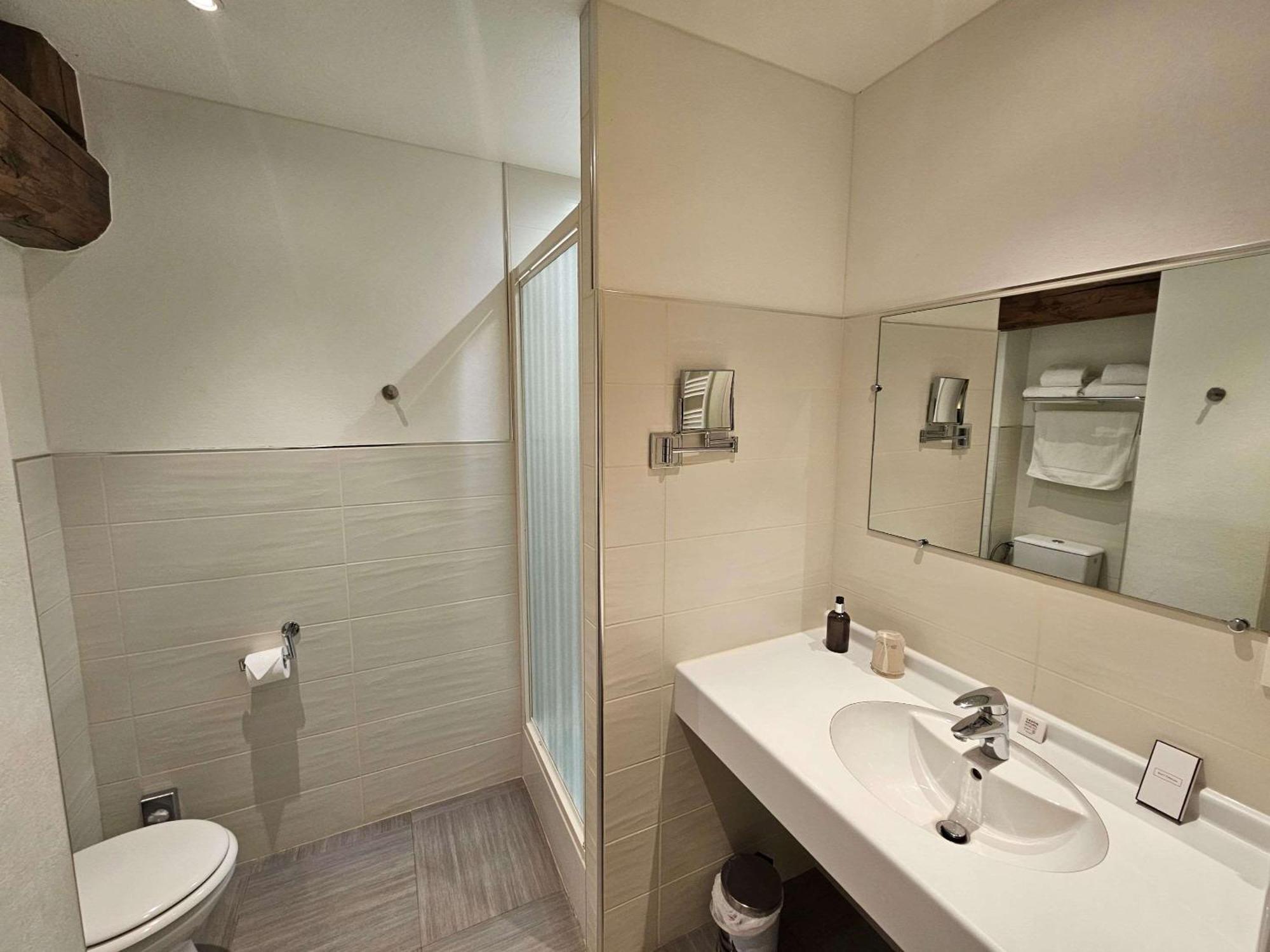 Auberge Du Lac, Sure Hotel Collection By Best Western Mesnil-Saint-Pere Exterior photo