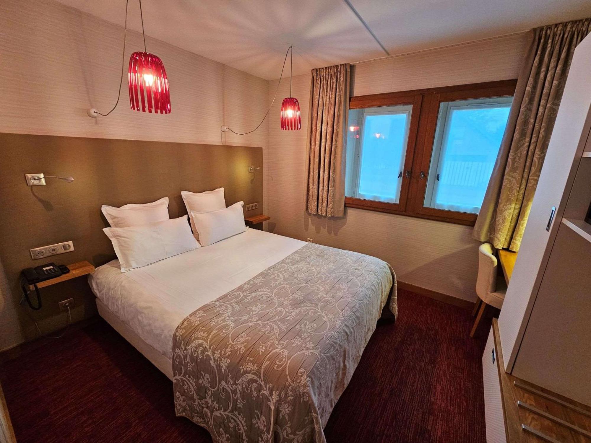 Auberge Du Lac, Sure Hotel Collection By Best Western Mesnil-Saint-Pere Exterior photo